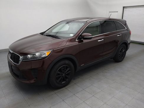 Used 2019 Kia Sorento AWD image 2