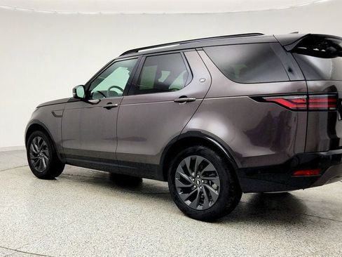 Used 2024 Land Rover Discovery Dynamic SE image 7