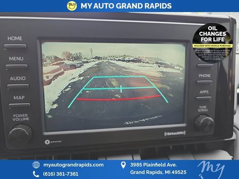 Used 2021 Toyota RAV4 XLE image 21