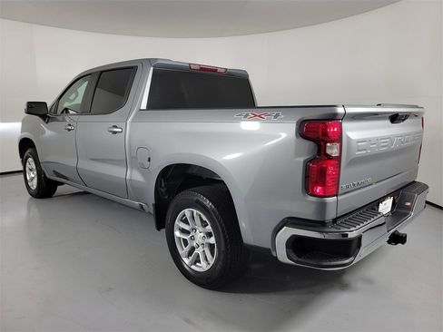 Used 2023 Chevrolet Silverado 1500 LT image 3