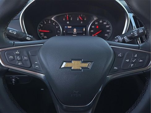 Used 2024 Chevrolet Equinox LT image 17