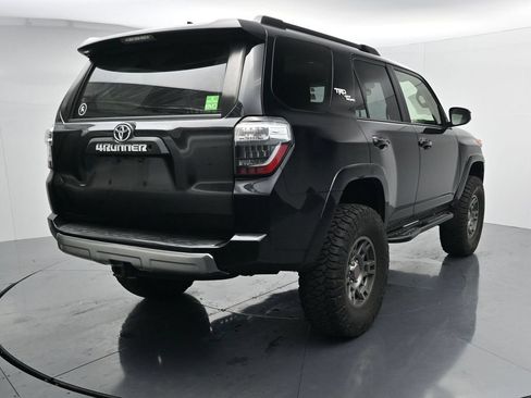 Used 2019 Toyota 4Runner TRD Off-Road AWD/4WD image 7