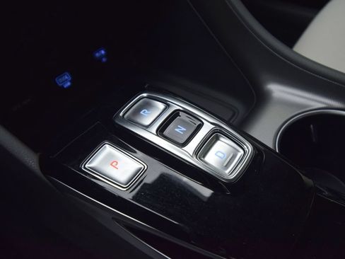 Used 2023 Hyundai Sonata SE w/ Cargo Package FWD image 25