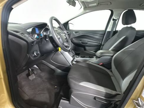 Used 2014 Ford Escape S FWD image 10