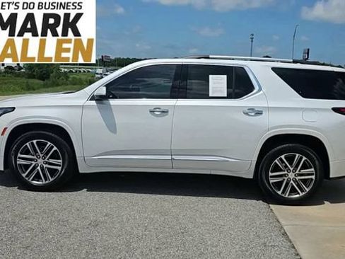 Used 2024 Chevrolet Traverse High Country FWD image 5
