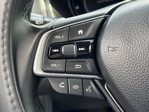 Used 2020 Honda Accord Touring image 19