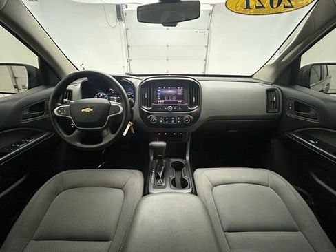 Used 2021 Chevrolet Colorado W/T w/ WT Convenience Package image 2