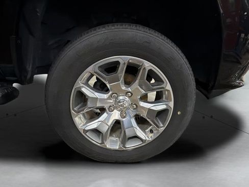 Used 2017 RAM 1500 Limited image 14