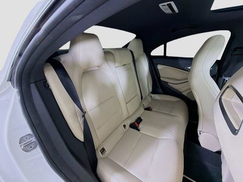 Used 2019 Mercedes-Benz CLA 250 4MATIC image 25
