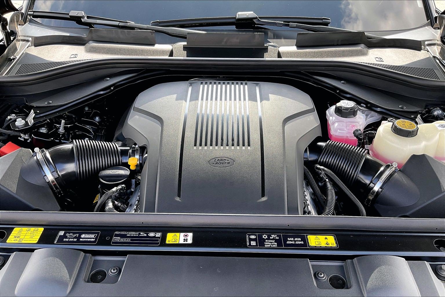 New 2026 Land Rover Range Rover Sport Dynamic SE AWD/4WD image 18