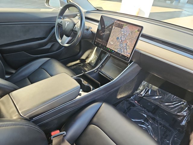 Used 2018 Tesla Model 3 Long Range RWD image 29