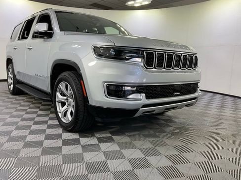 Used 2022 Jeep Wagoneer Series II w/ Rear Seat Video Group 1 AWD/4WD image 40