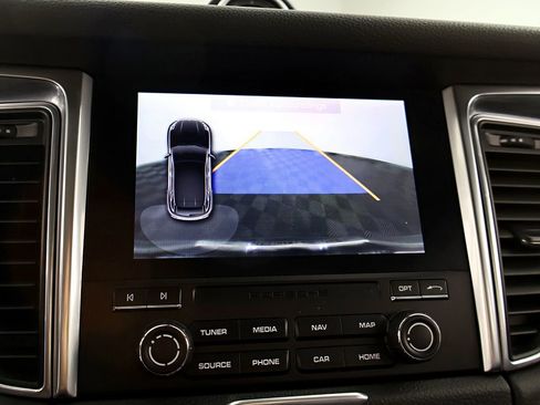 Used 2017 Porsche Macan S image 33