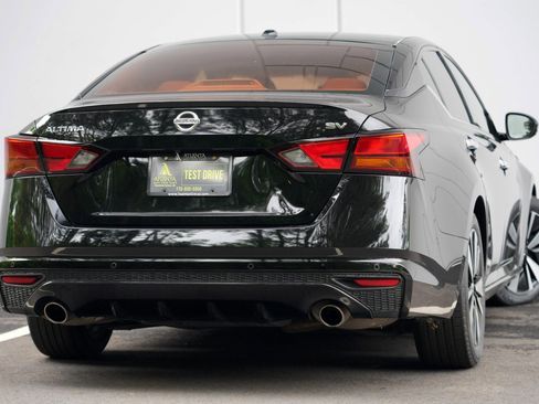 Used 2019 Nissan Altima 2.5 SV FWD image 4