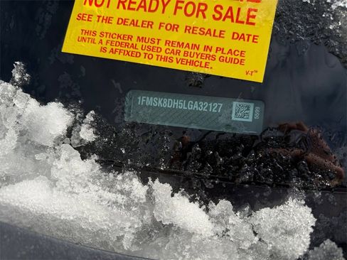 Used 2020 Ford Explorer XLT w/ Equipment Group 202A image 31