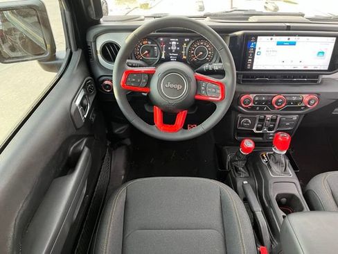 Certified 2025 Jeep Wrangler Unlimited Sport AWD/4WD image 9
