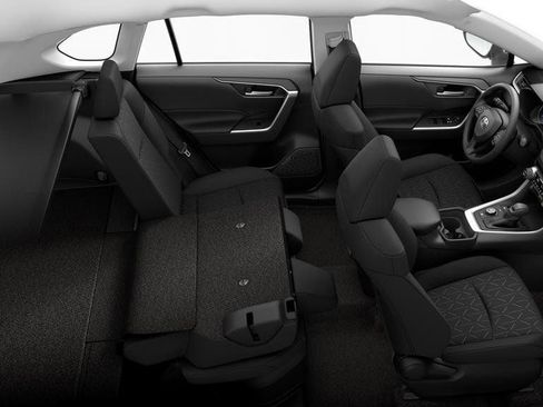 New 2025 Toyota RAV4 XLE image 29