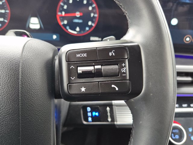 Used 2024 Hyundai Santa Fe Calligraphy FWD image 23