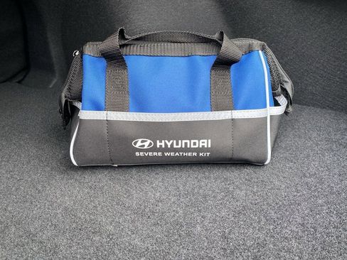 Certified 2025 Hyundai Elantra Sport w/ Cargo Package image 24