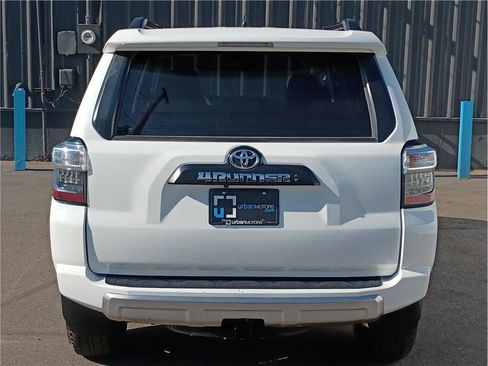 Used 2024 Toyota 4Runner TRD Off-Road image 9