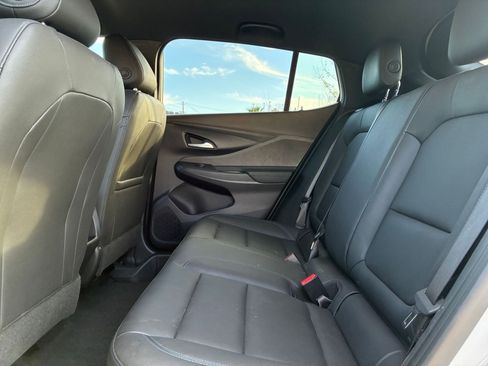 Used 2025 Buick Envista Sport Touring image 25