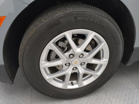 Used 2023 Chevrolet Equinox LT FWD image 31