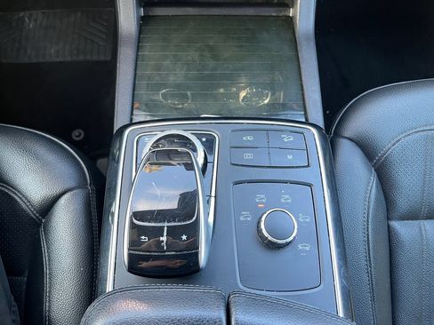 Used 2019 Mercedes-Benz GLS 450 4MATIC image 21