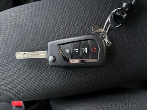 Used 2025 Toyota Corolla LE image 22