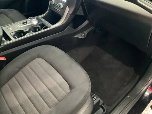Used 2021 Ford Edge SE AWD/4WD image 23
