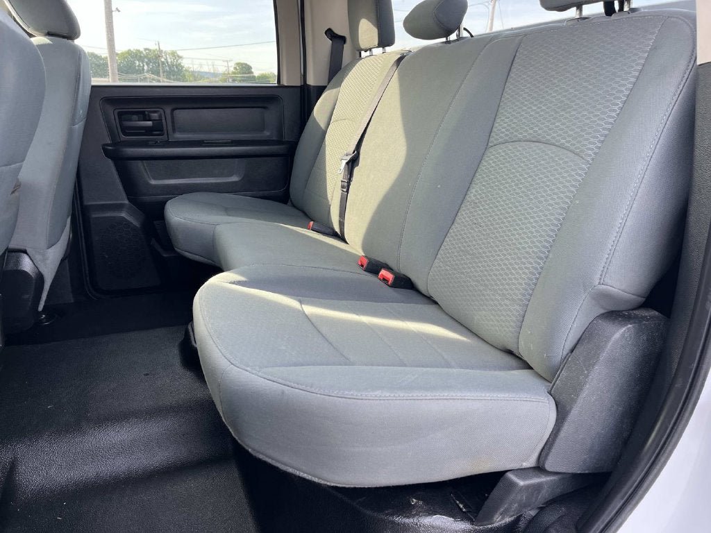Used 2014 RAM 3500 Tradesman w/ Chrome Appearance Group RWD image 19