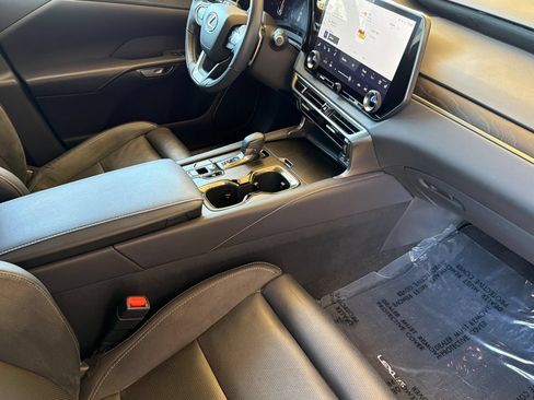 Certified 2023 Lexus RX 350 FWD w/ Accessory Package (Z1) image 19