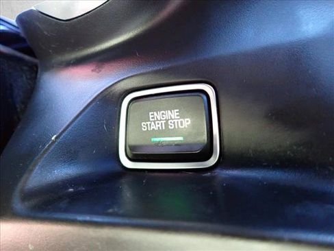 Used 2018 Chevrolet Camaro LT RWD image 18