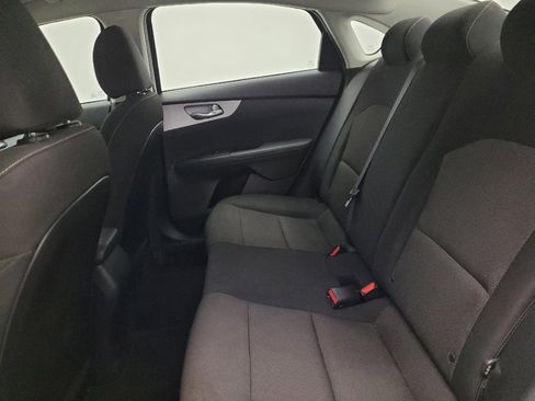 Used 2024 Kia Forte LXS w/ LXS Technology Package FWD image 18