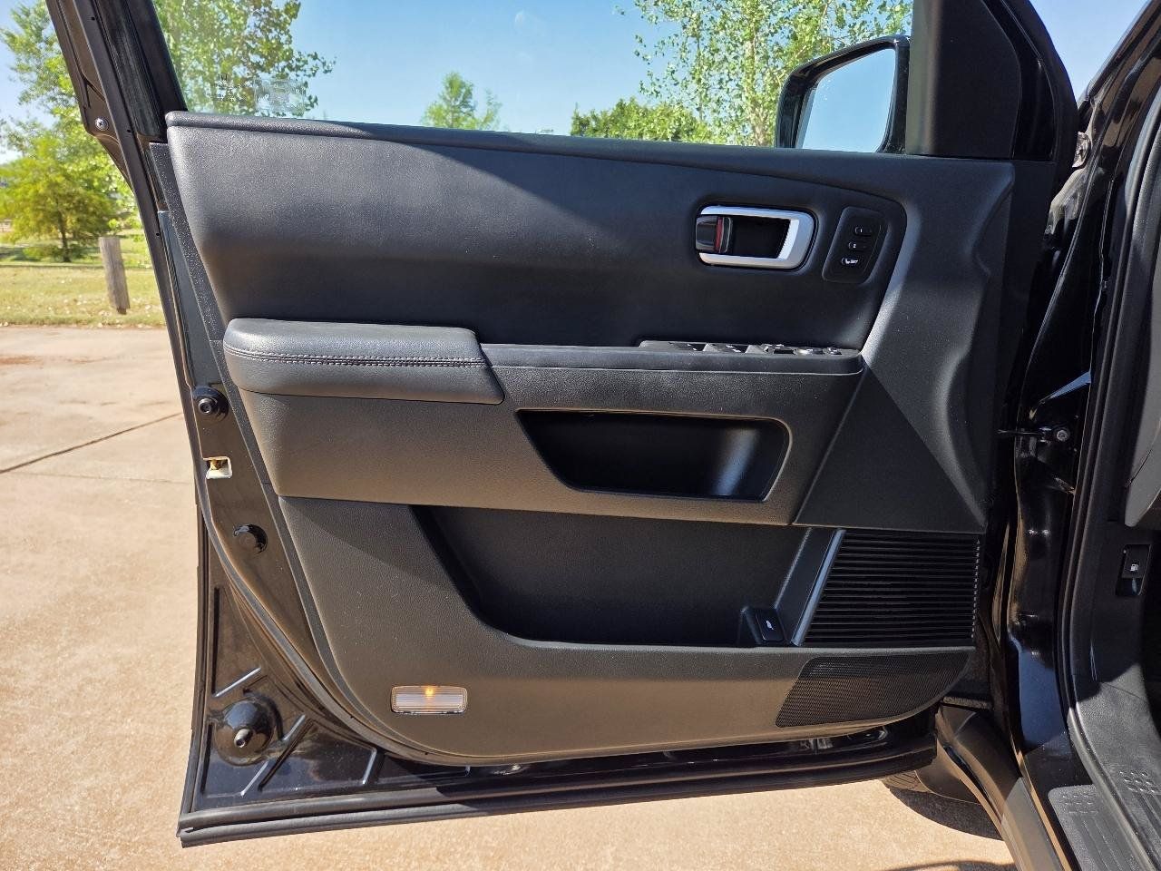 Used 2011 Honda Pilot Touring image 13