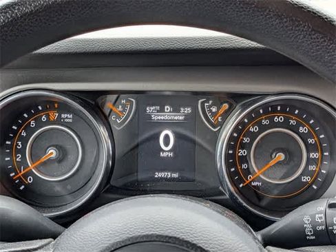 Used 2022 Jeep Wrangler Sport image 33