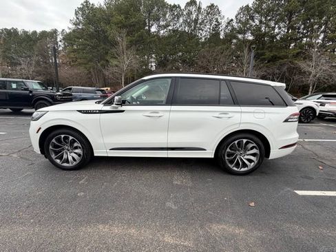 New 2026 Lincoln Aviator 2WD image 4