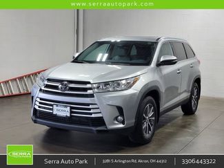 Used 2019 Toyota Highlander XLE AWD/4WD video 1