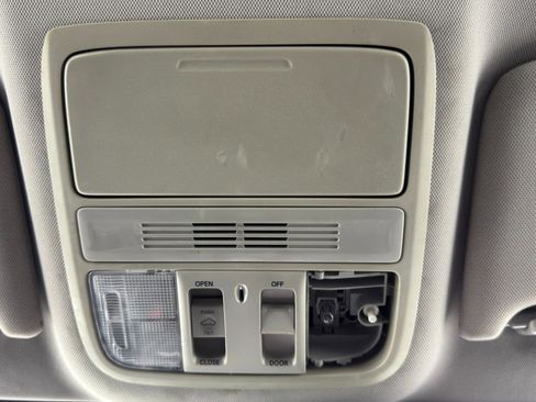 Used 2018 Honda Accord EX-L image 34