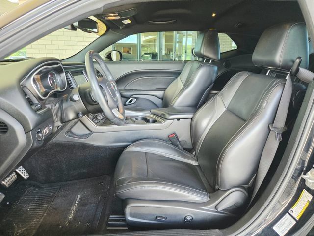 Used 2015 Dodge Challenger R/T Plus RWD image 17