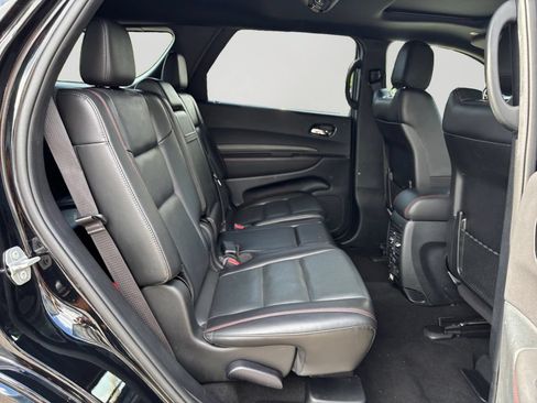 Used 2024 Dodge Durango GT RWD image 13