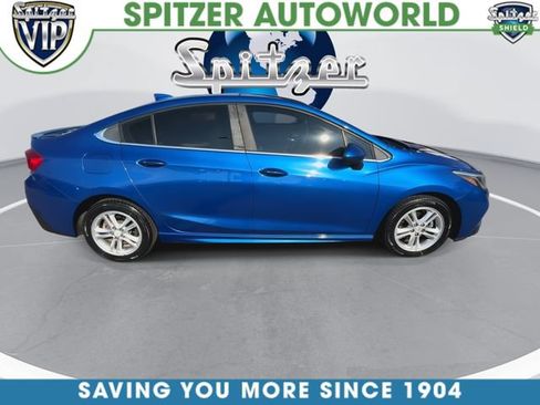 Used 2016 Chevrolet Cruze LT w/ Convenience Package FWD image 9