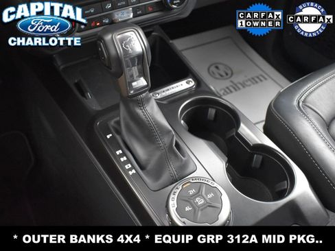 Used 2025 Ford Bronco Outer Banks image 18