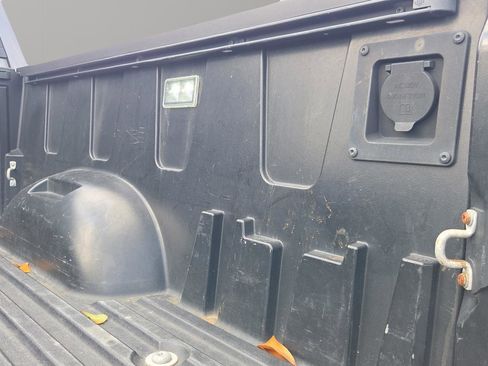 Used 2022 Toyota Tundra Limited w/ Power Package image 20