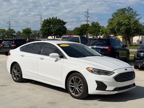 Used 2020 Ford Fusion SEL FWD image 2