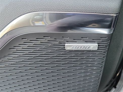 New 2026 Chevrolet Traverse RS image 13