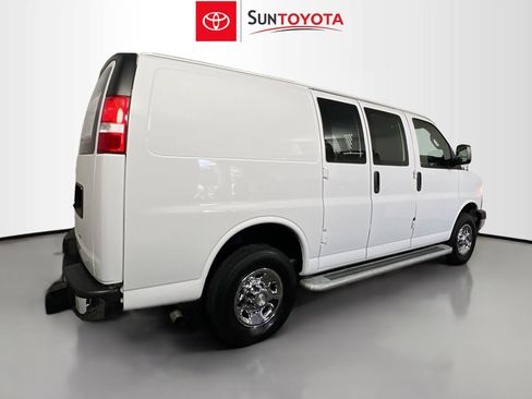 Used 2024 Chevrolet Express 2500 w/ Driver Convenience Package image 4