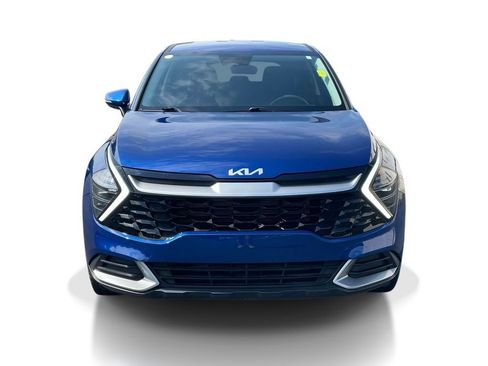 Used 2025 Kia Sportage EX FWD image 2