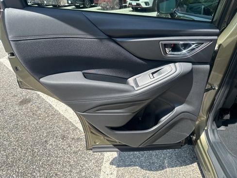 Used 2022 Subaru Forester Premium image 34