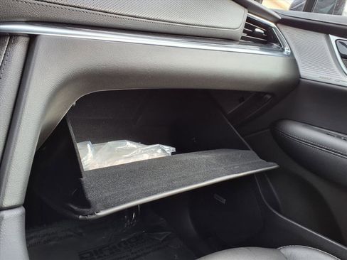 Certified 2025 Cadillac XT5 Premium Luxury image 32