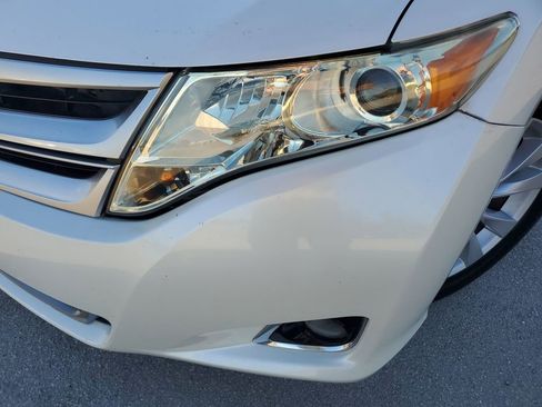 Used 2015 Toyota Venza LE image 16